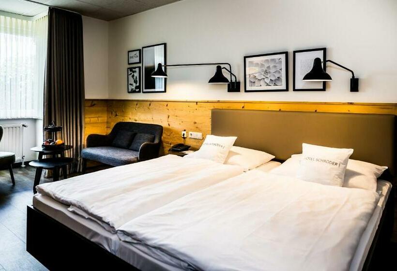 غرفة قياسية ثلاثية, & Restaurant Schröder