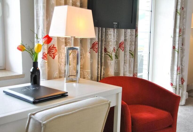 Classic Interior Room, Strandhotel Miramar