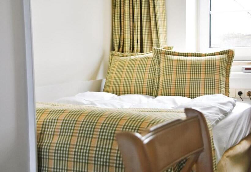 اتاق استاندارد یک نفره با چشم‌انداز دریا, Strandhotel Miramar