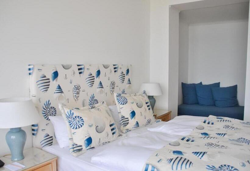 اتاق سوپریور با چشم‌انداز دریا, Strandhotel Miramar