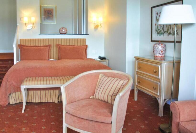 اتاق سوپریور با چشم‌انداز دریا, Strandhotel Miramar