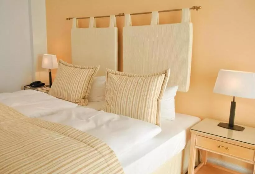 Sviitti Näkymä, Strandhotel Miramar