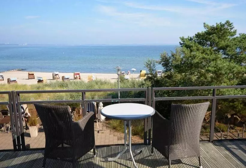 Sviitti Merinäkymä, Strandhotel Miramar