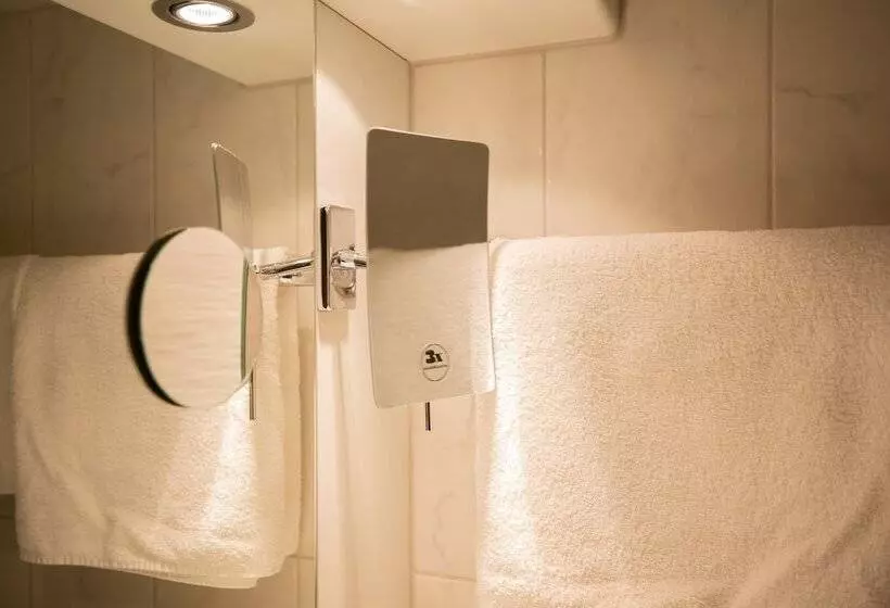 Habitació Clàssica, Azenberg