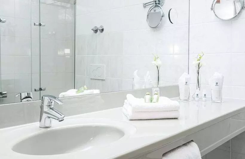 سوییت جونیور, Best Western Victor S Residenz Hotel Rodenhof