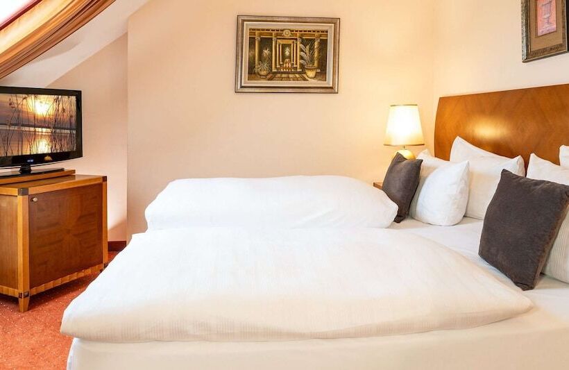 Полулюкс, Best Western Victor S Residenz Hotel Rodenhof