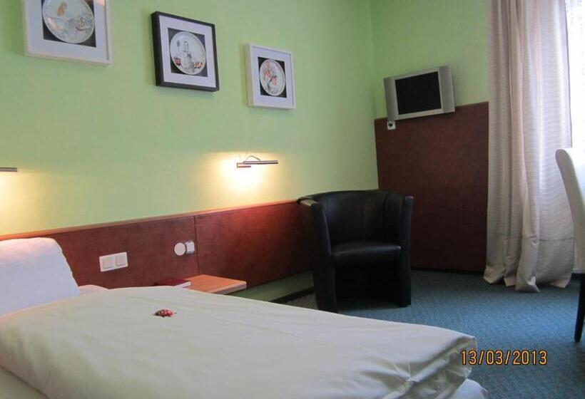 اتاق استاندارد یک نفره, Apart Hotel Deutschmeister