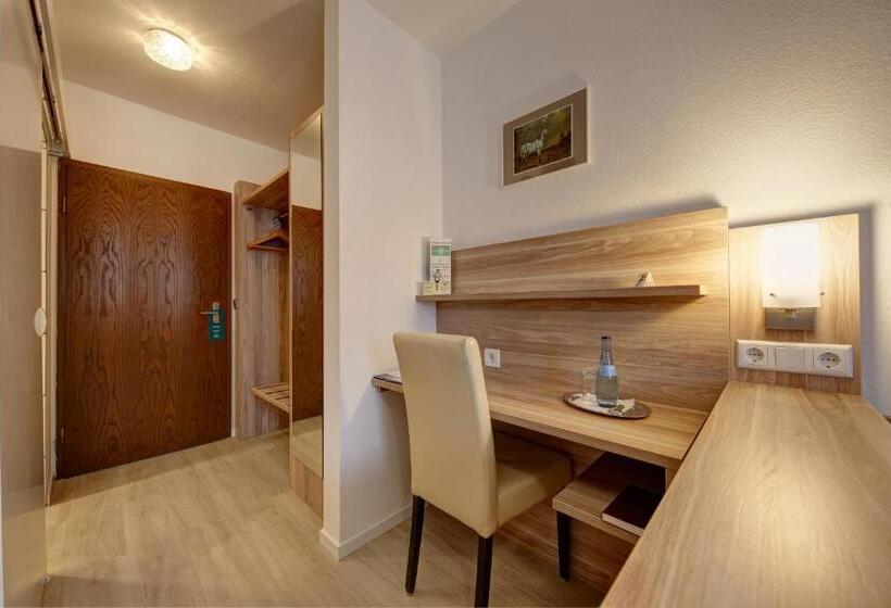 Апартаменты 1 Спальня, Apart Hotel Deutschmeister