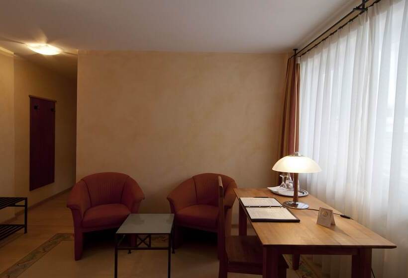 Номер Комфорт, Hardtwald