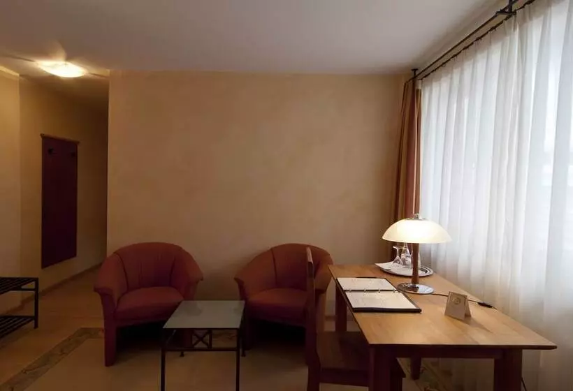 Comfort-huone, Hardtwald