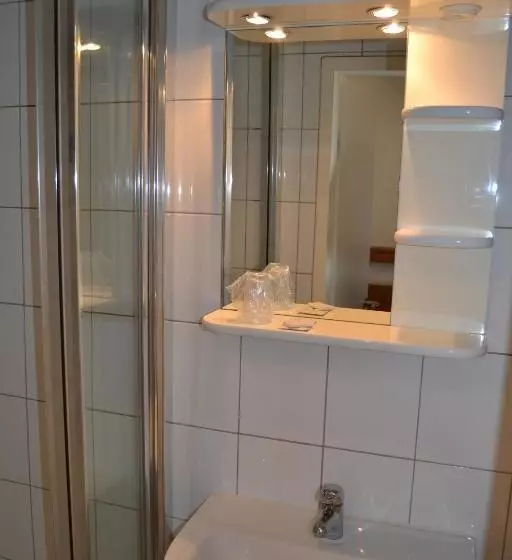 Standard Yhden Hengen Huone, Hofreit Am Bierkeller