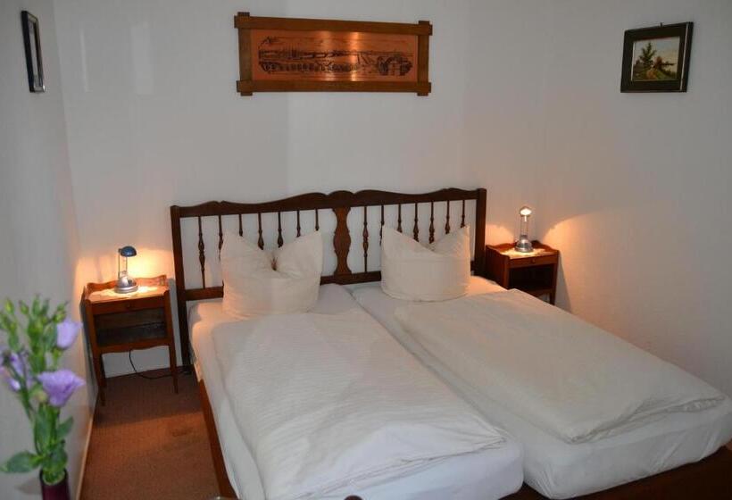 غرفة قياسية, Hofreit Am Bierkeller