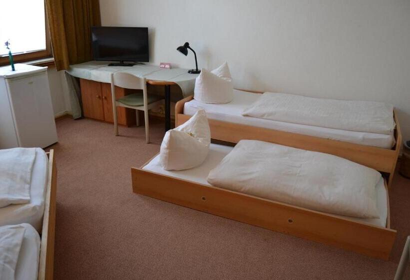 غرفة قياسية رباعية, Hofreit Am Bierkeller