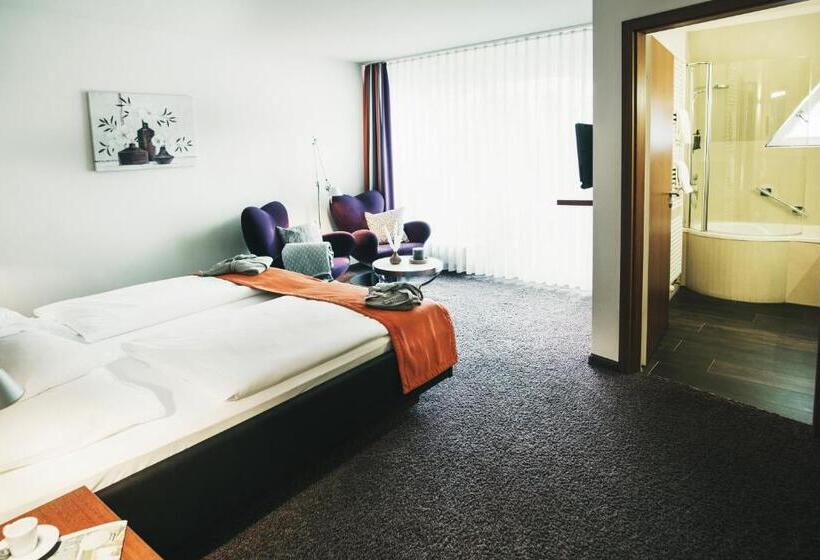 Номер Стандарт, Lauterbad