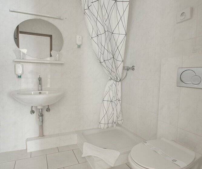 غرفة كومفورت, Moguntia