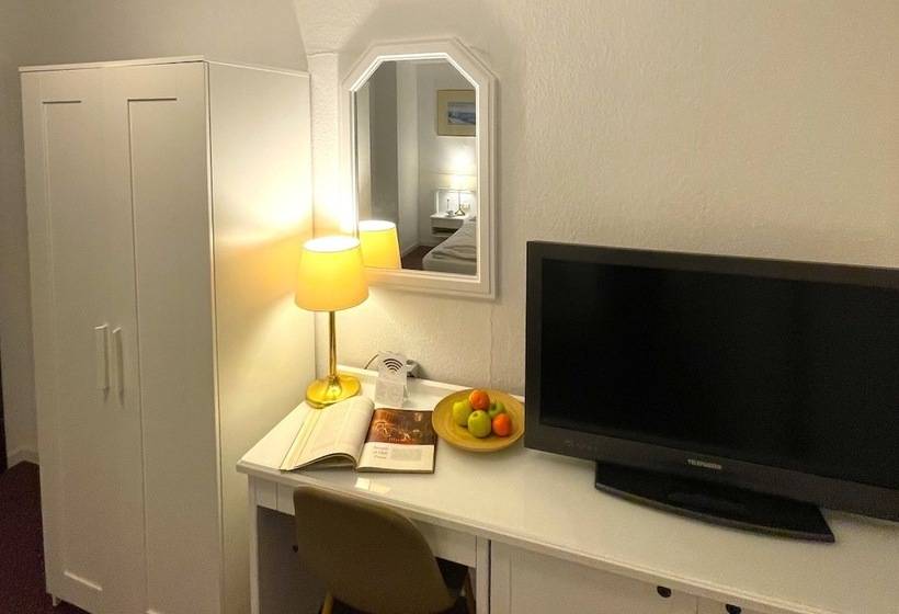 غرفة كومفورت, Moguntia