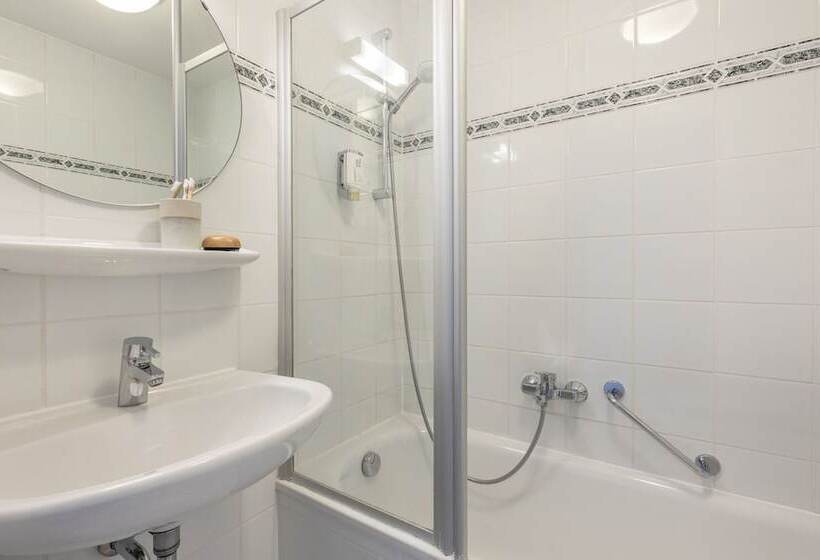 غرفة كومفورت, Continental Frankfurt