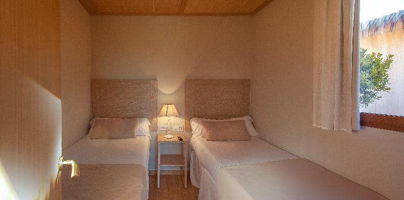 غرفة إقتصادية, Continental Frankfurt