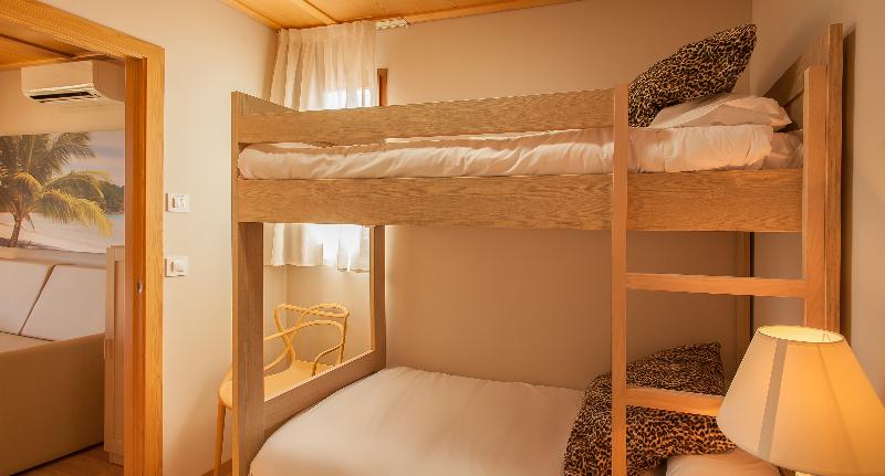 غرفة إقتصادية, Continental Frankfurt