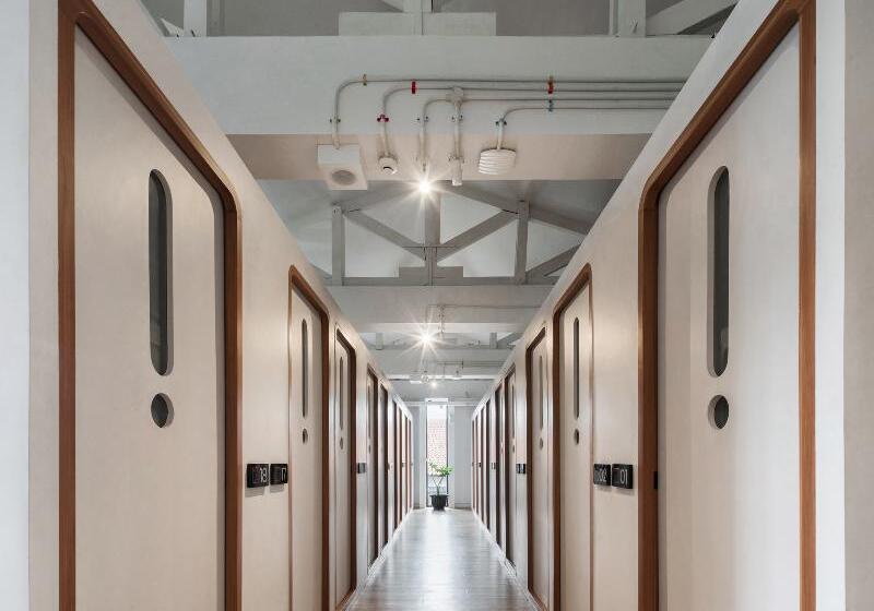 غرفة قياسية, Continental Frankfurt