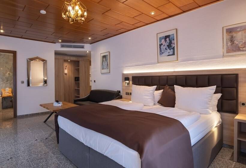 주니어 스위트, Restaurant Barbarossahof