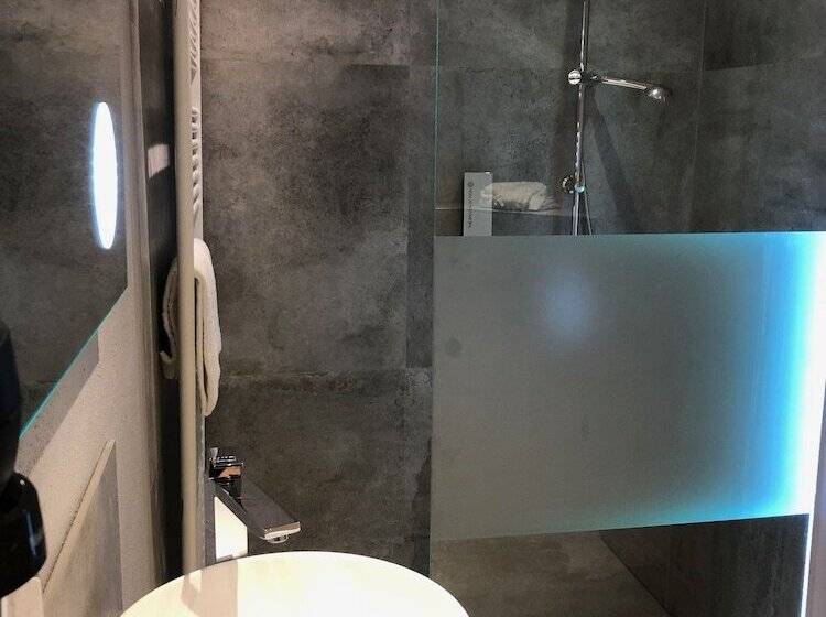 컴포트 트리플 룸, Restaurant Barbarossahof