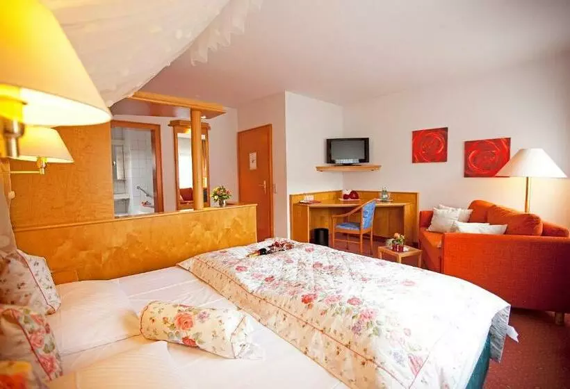 Standard Room, Restaurant Lamm Hebsack