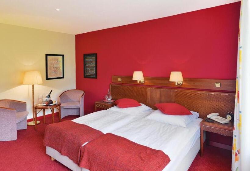 غرفة قياسية, Sauerland Alpin