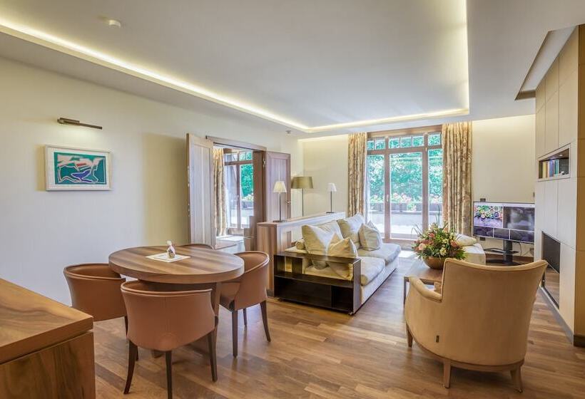 סוויטה דלוקס, Wald & Schlosshotel Friedrichsruhe