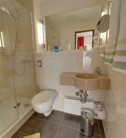 غرفة قياسية, Waldparkstube