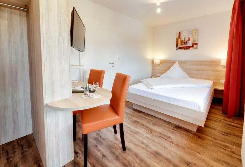 غرفة قياسية, Waldparkstube