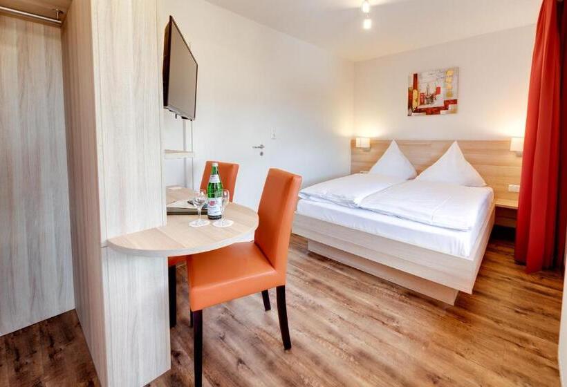 غرفة قياسية, Waldparkstube