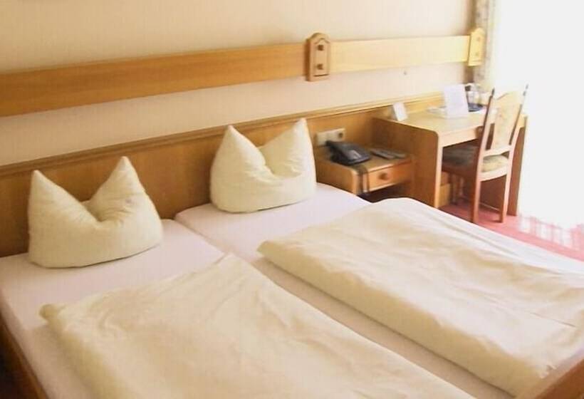 Номер Стандарт, Zum Neuen Schwan