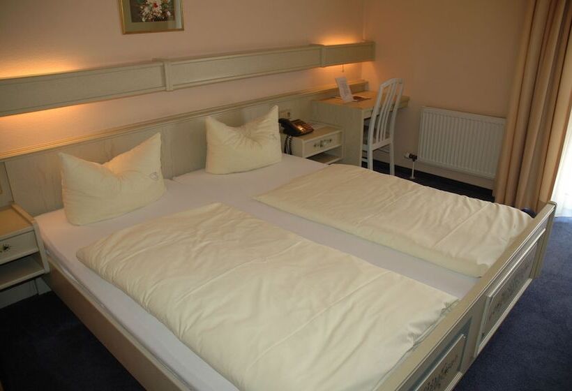 Номер Стандарт, Zum Neuen Schwan