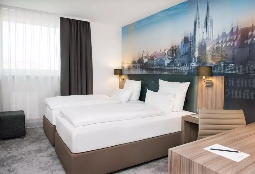 Bisneshuone, Atrium im Park Hotel Regensburg