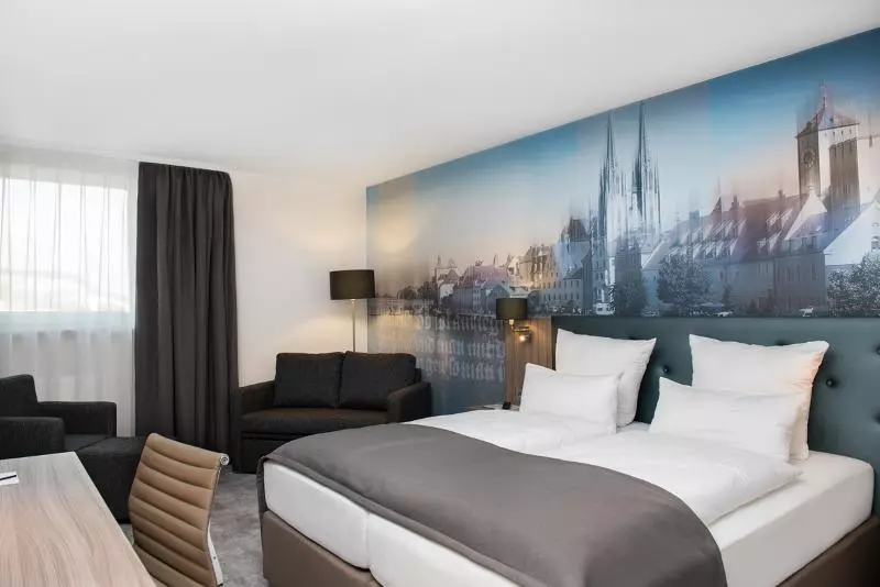 Perhehuone, Atrium im Park Hotel Regensburg