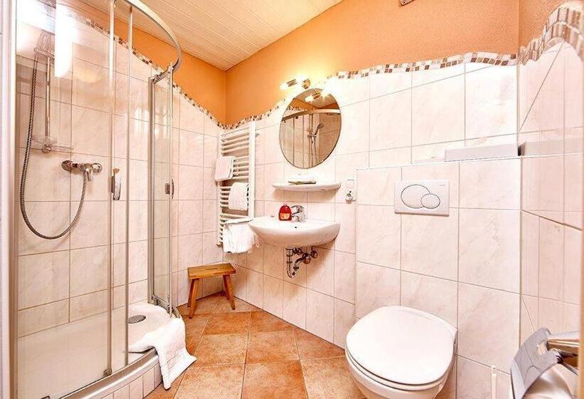 标准间, Alpenrose