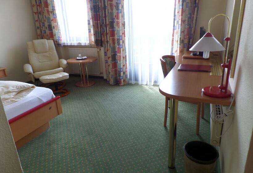 클래식 싱글 룸, Brandl