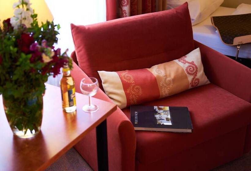 اتاق استاندارد سه نفره, Concorde