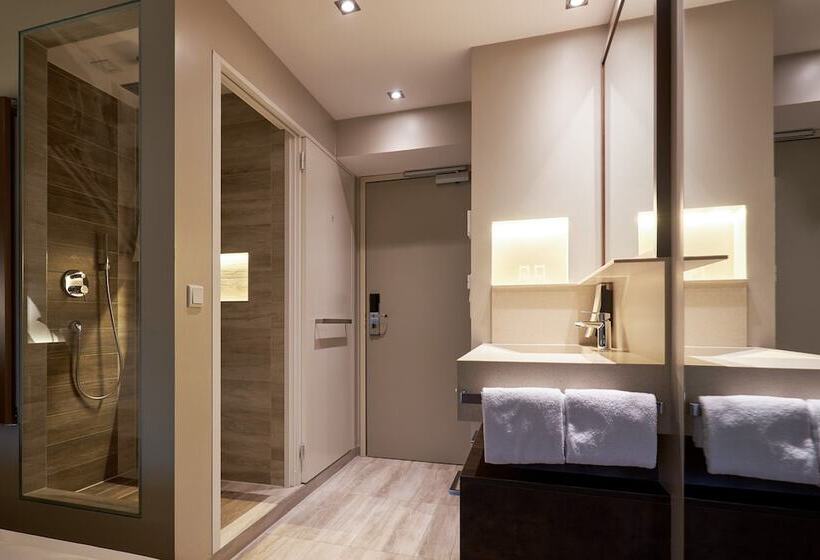 스탠다드 트리플 룸, Gio