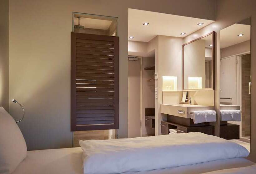 스탠다드 트리플 룸, Gio