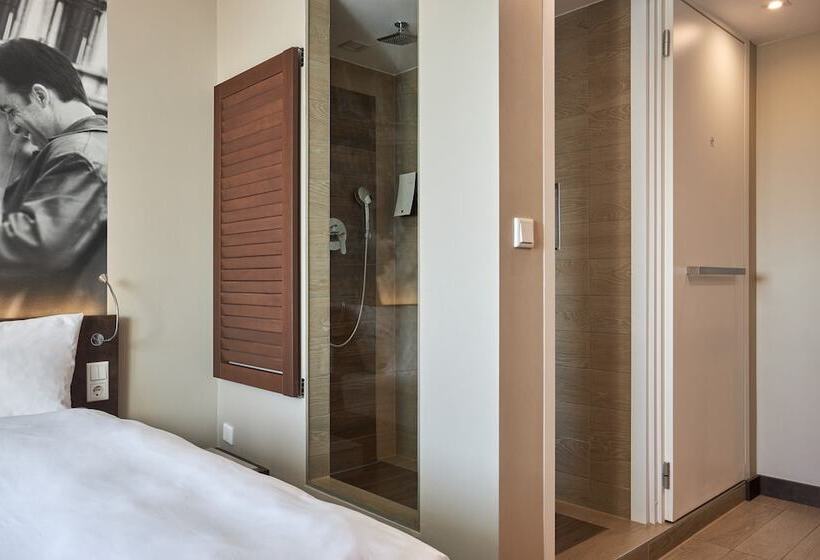 스탠다드 룸, Gio