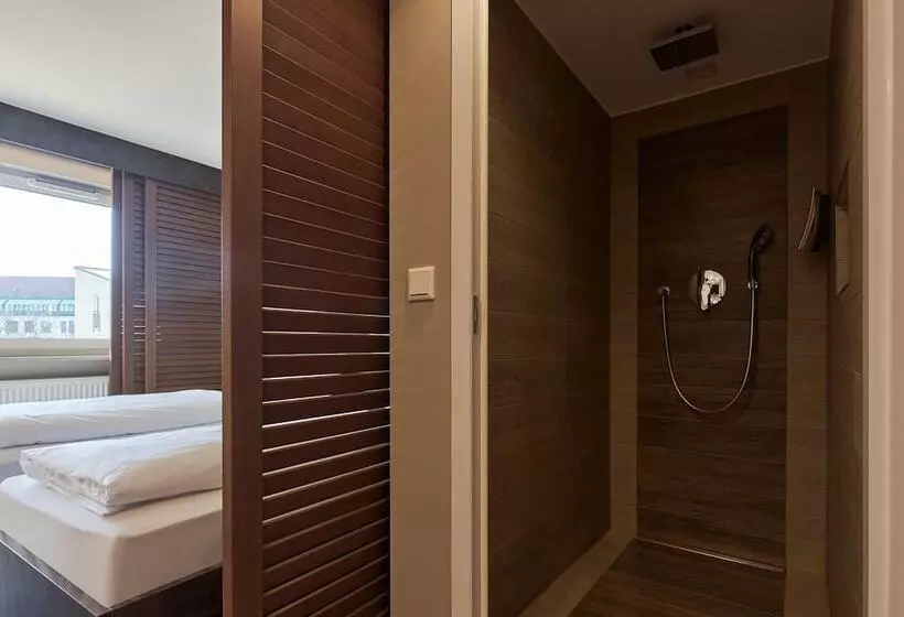 اتاق اینتریور یک تخته, Gio