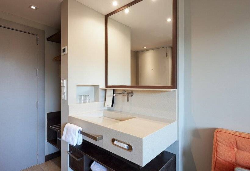 싱글 내측 룸, Gio