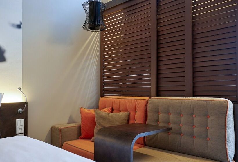 싱글 내측 룸, Gio