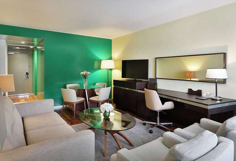 이그제큐티브 룸 킹사이즈 침대, Hilton Munich City
