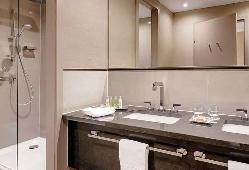 キングサイズベッドのジュニアスイート, Hilton Munich City