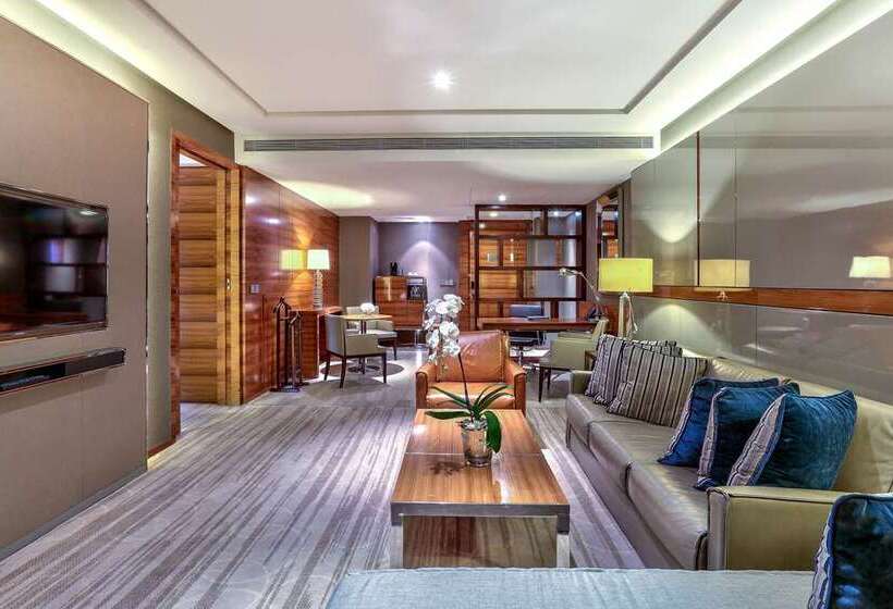 이그제큐티브 룸 킹사이즈 침대, Hilton Munich City