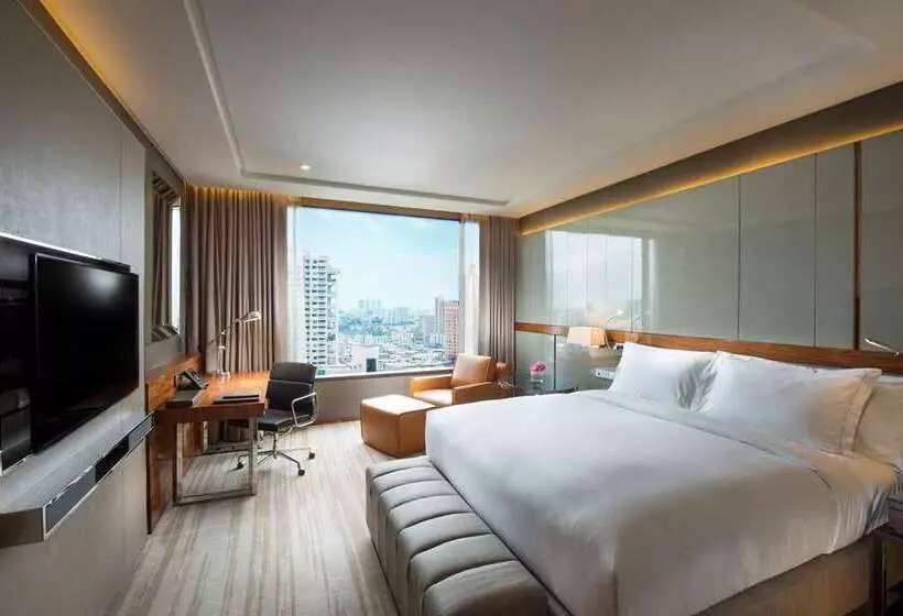 キングサイズベッドのエクゼクティブルーム, Hilton Munich City
