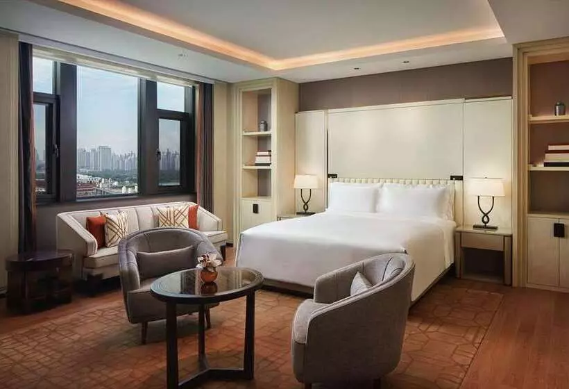キングサイズベッドのエクゼクティブルーム, Hilton Munich City